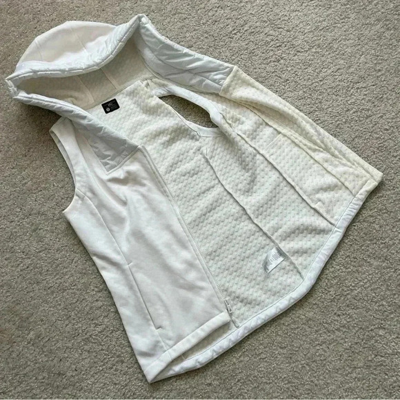 Levelwear Verve Sloan Vest Women’s Size Small Golf Active Hooded Zip $90 - Picture 12 of 16